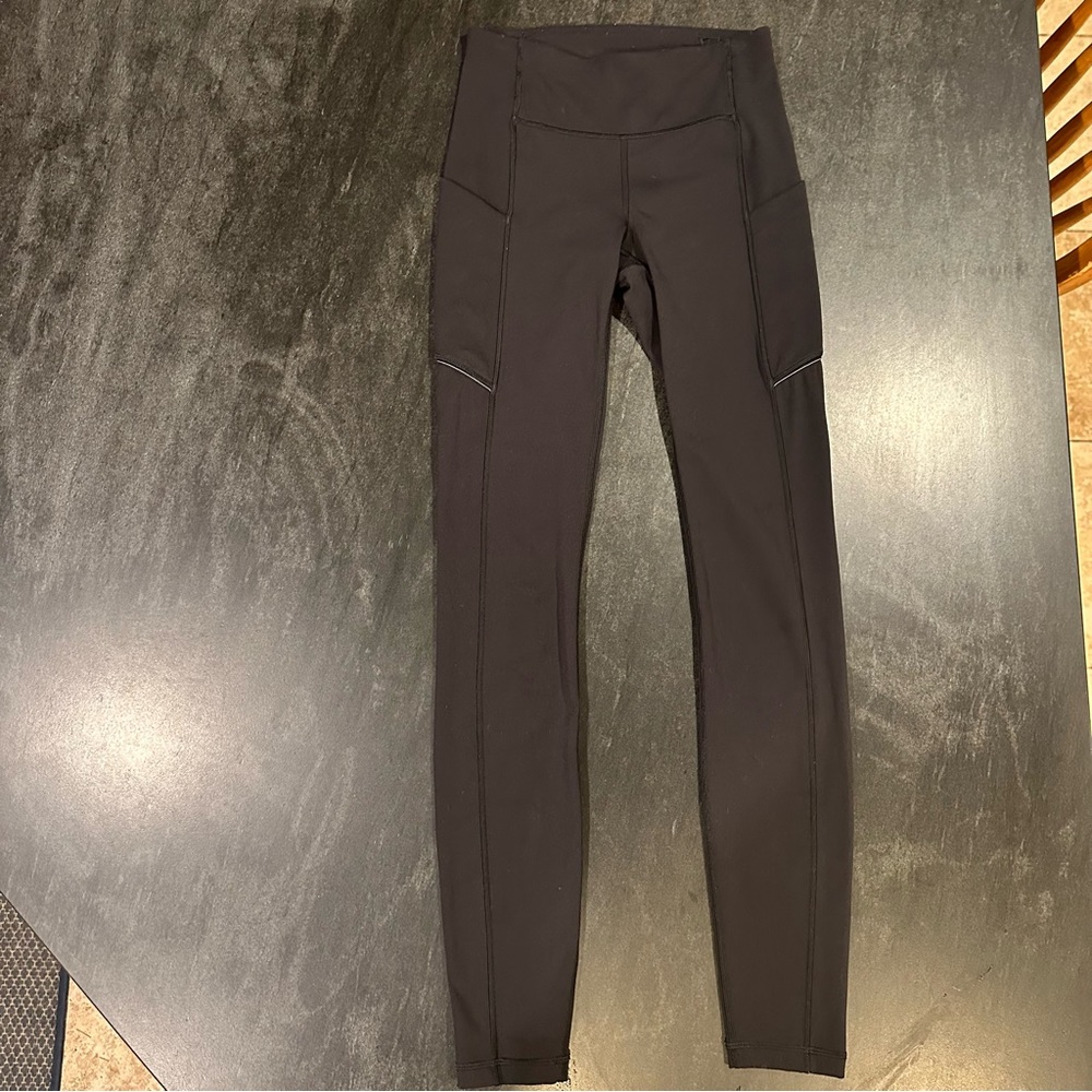 Lululemon Women Speed Up Tight  28” Luxtreme LW5BMUS 0419 Black size 2